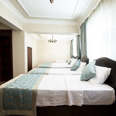 White Pearl Apartment *